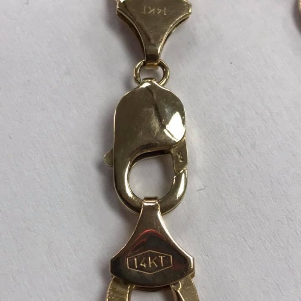 Gold Chain - Picture 2 of 2